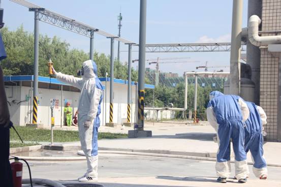 F:\沈国\安全标准化\10、事故与应急\2018\2018.06.21消防演习\IMG_0725.JPGIMG_0725